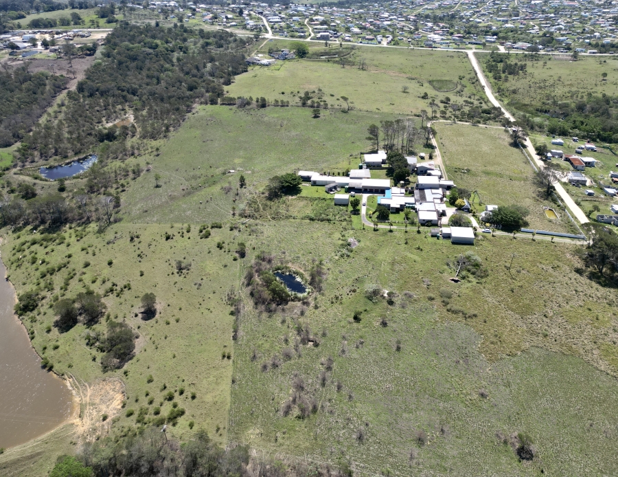 17 Bedroom Property for Sale in Cove Rock Eastern Cape